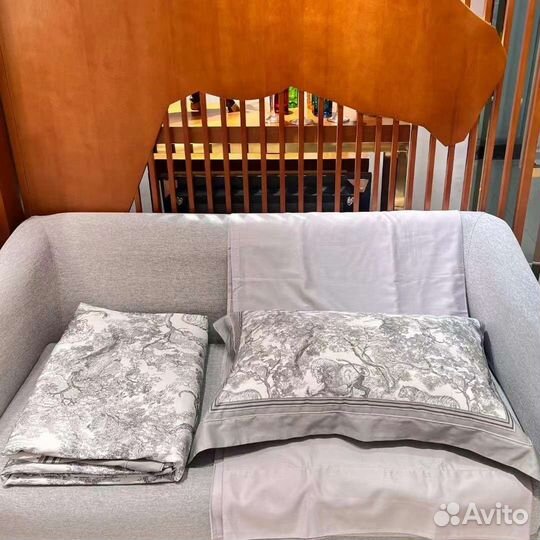 Dior постельное бельё