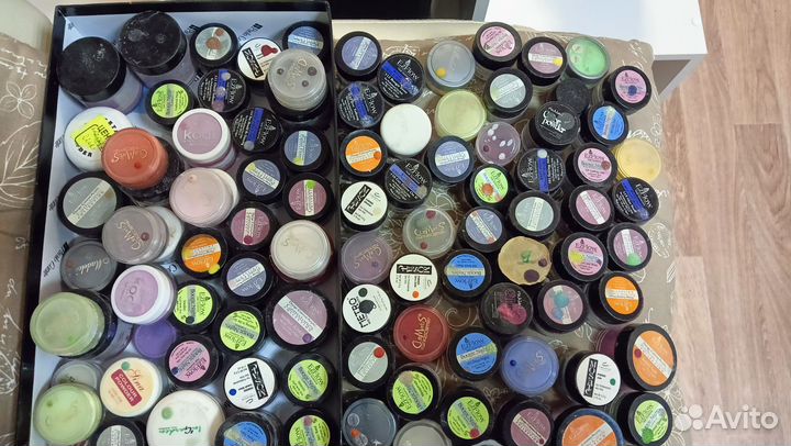 Акриловая пудра для наращивания ногтей