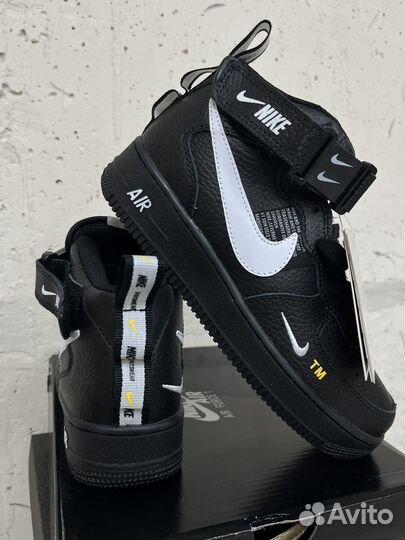 Кроссовки nike AIR force 1 07 MID LV8