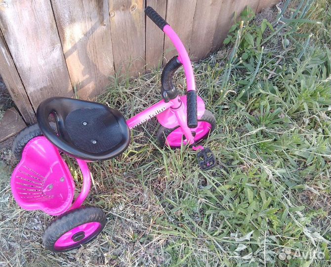 Детский трехколесный велосипед