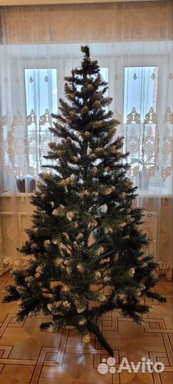 Елка искусственная заснеженная