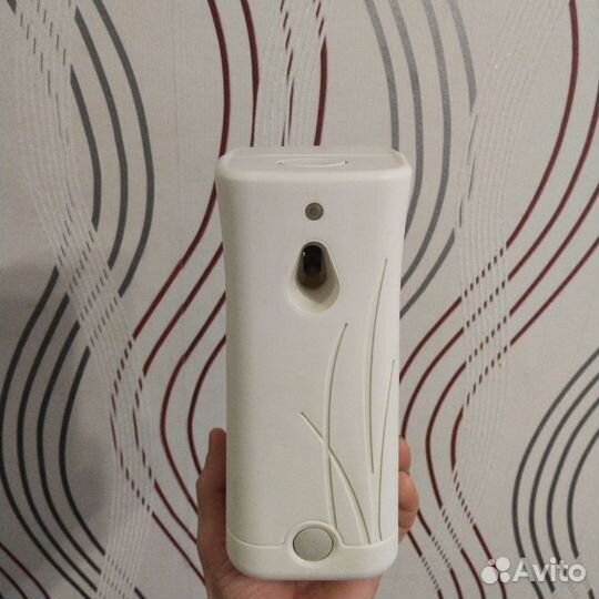 Диспенсер для освежитель воздуха