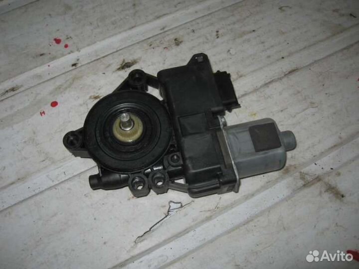 Моторчик стеклоподъемника Kia Sorento 2009