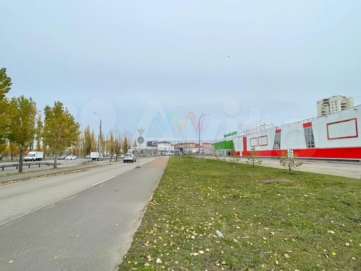 1000 м2 с парковкой на трафике в Сипайлово