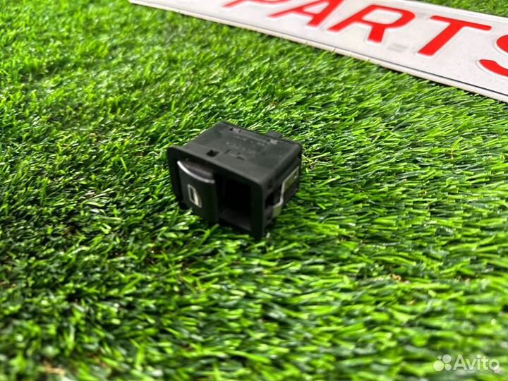 Кнопка стеклоподъемника Bmw 3 E46 M43B19 2000