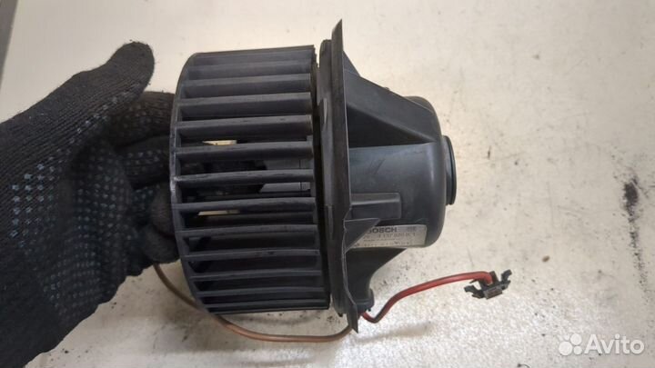 Двигатель отопителя Volkswagen Golf 3, 1995