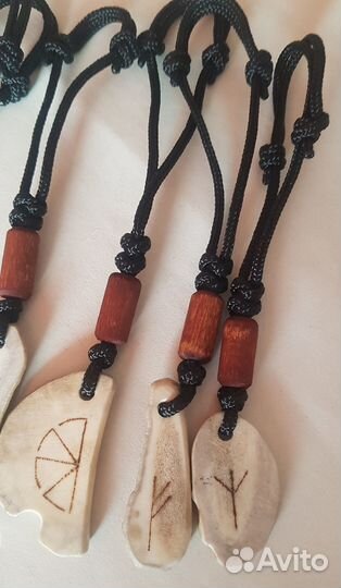 Медальоны из рога лося