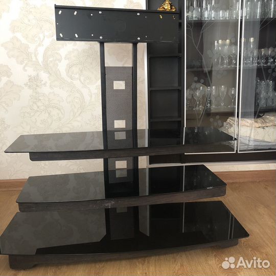 Тумба под телевизор