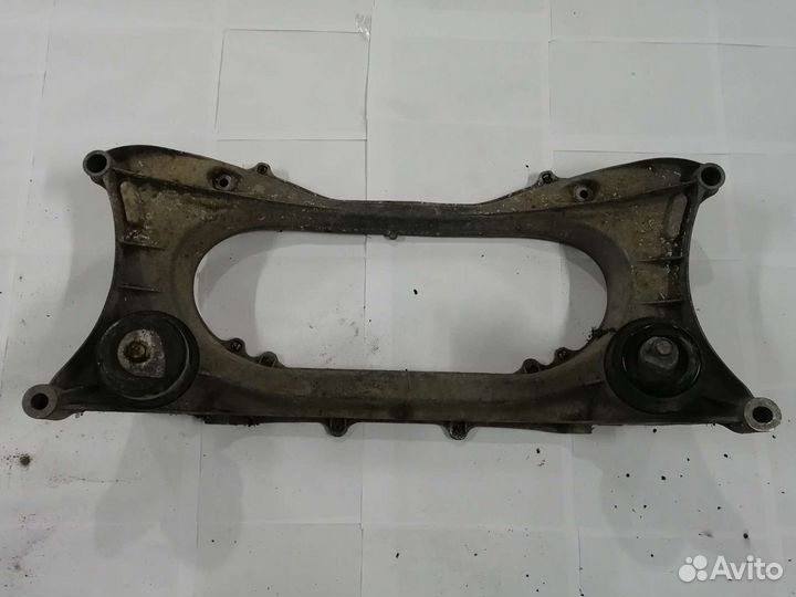Передний подрамник lexus gs 300,350,450