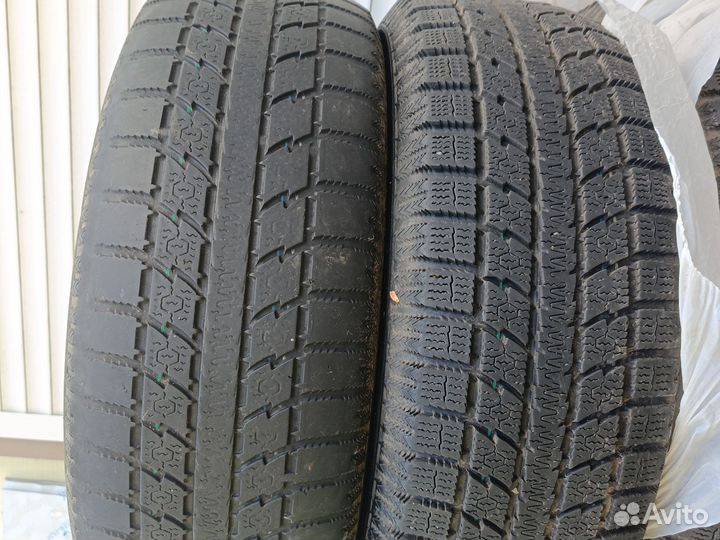 Toyo M55F 215/65 R16 98