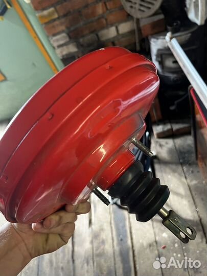 Вакуумный усилитель тормозов приора