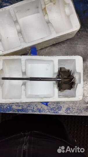 Вал турбины holset HE 531V