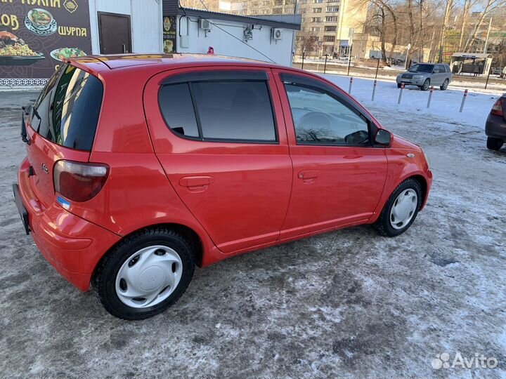 Toyota Vitz 1.0 AT, 1999, 300 000 км