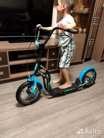 Самокат взрослый с большими колесами