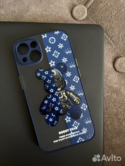 Чехол на iPhone 13