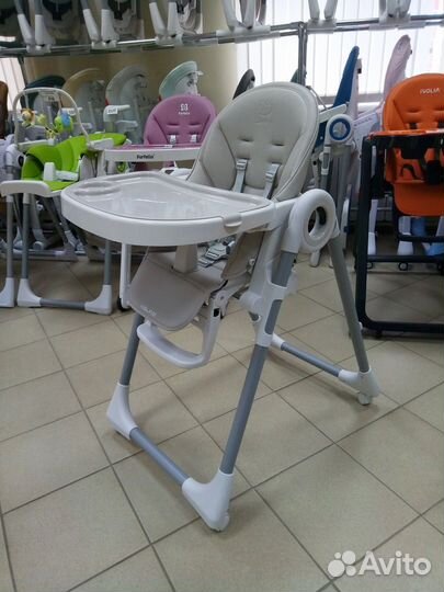 Стульчик для кормления новый