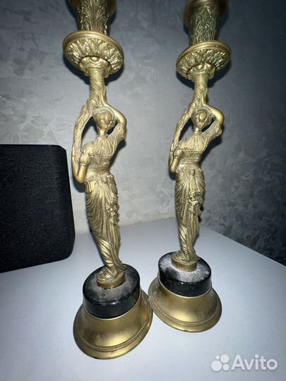 Подсвечник Девушка с Факелом