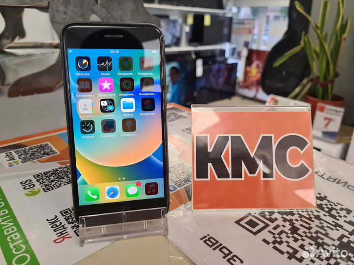 iPhone 8, 64 ГБ