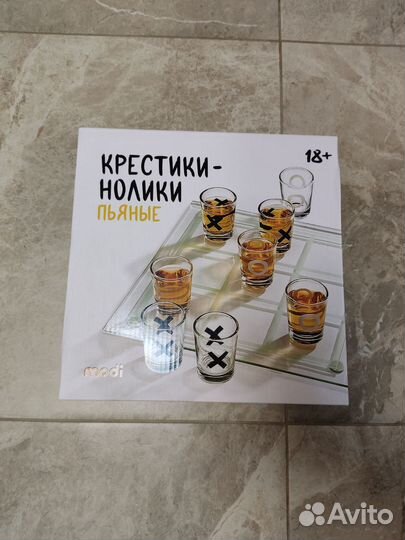 Игра застольная крестики-нолики