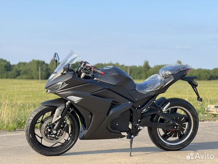 Электромотоцикл yamaha R3