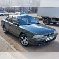 Toyota Vista 2.0 AT, 1993, битый, 404 000 км, с пробегом, цена 180 000 руб.