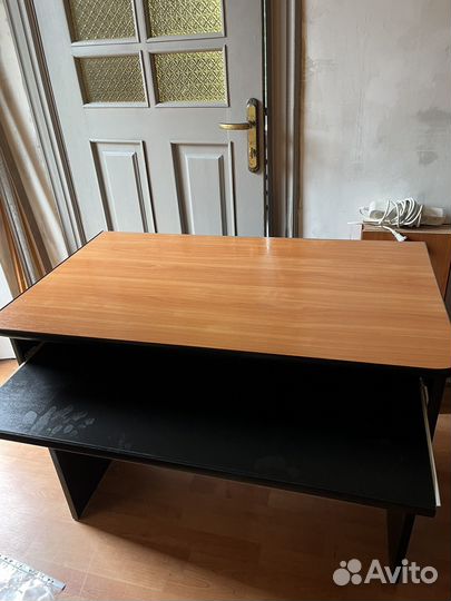 Компьютерный стол б/у