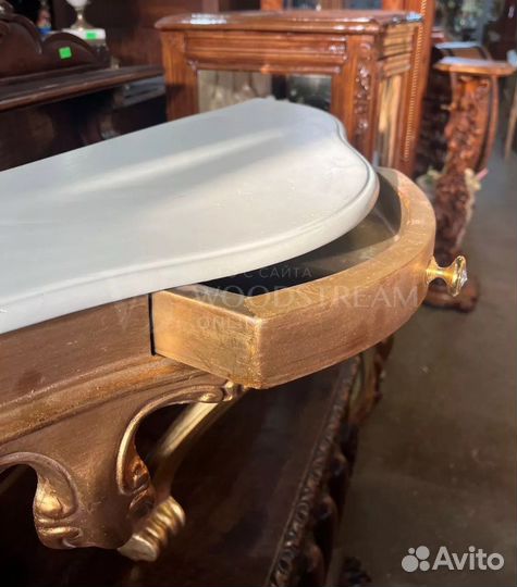 Консоль. Полка. Винтаж. Антиквариат