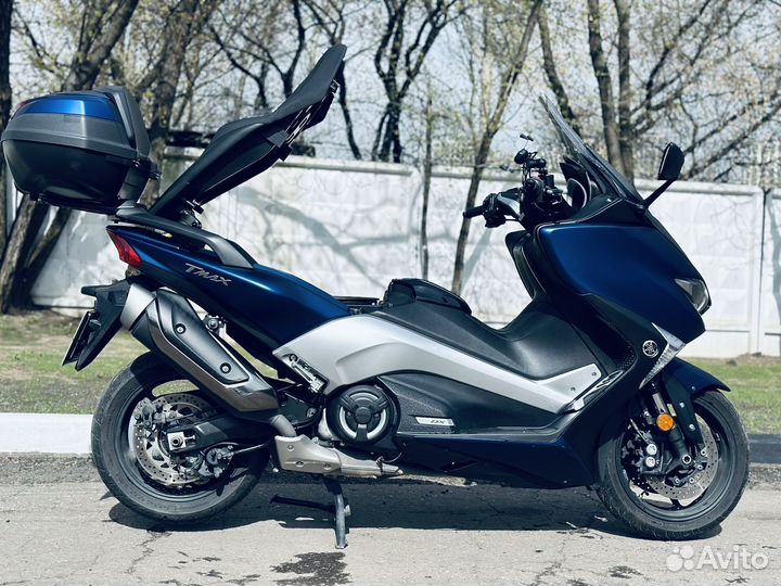 Yamaha T-Max 530 DX
