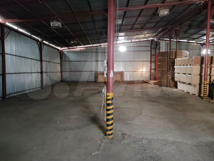 Складское помещение, 200 м²