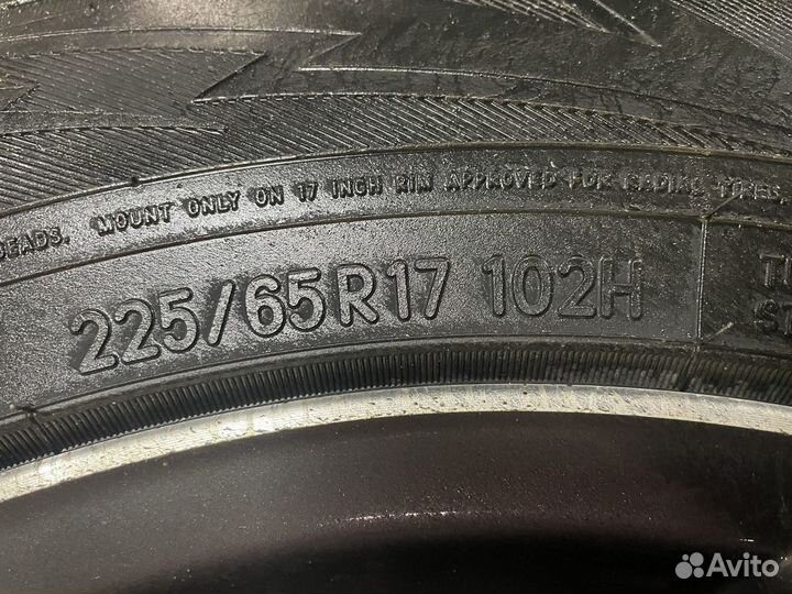 Зимние шины Toyo Observe gsi6 225/65 r17 на дисках