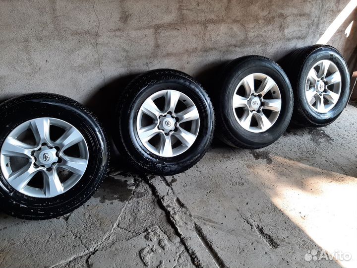 Продам комплект колёс