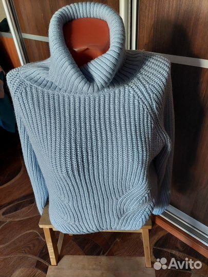 Свитер