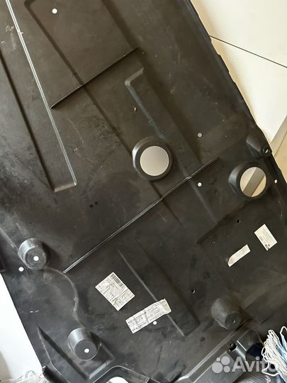 Защита днища W447