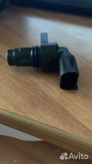 Датчик положения распредвала ford 2025941