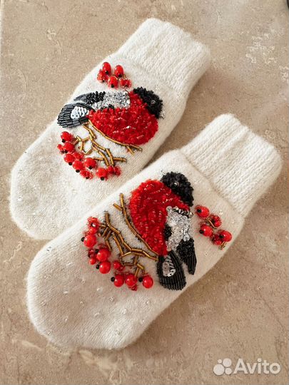 Варежки женские