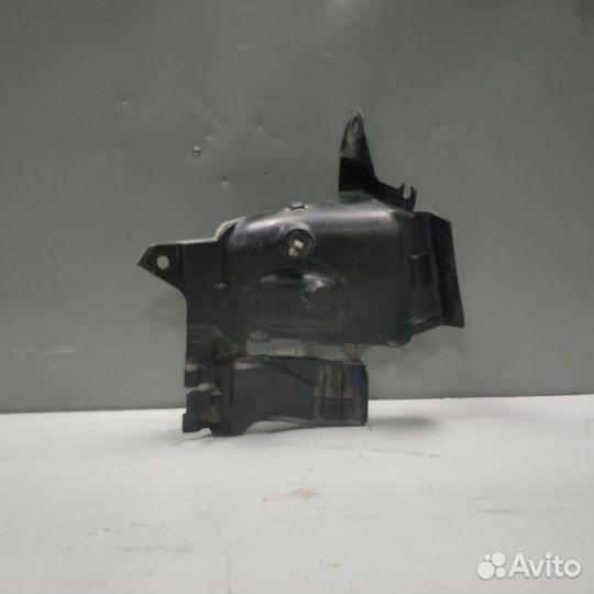 Пыльник двигателя левый Renault Sandero 2 K7M812