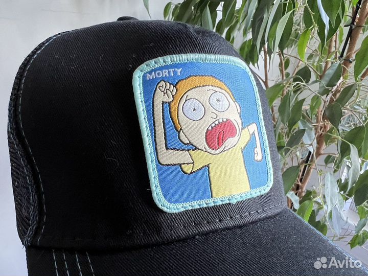 Бейсболка мужская с сеткой