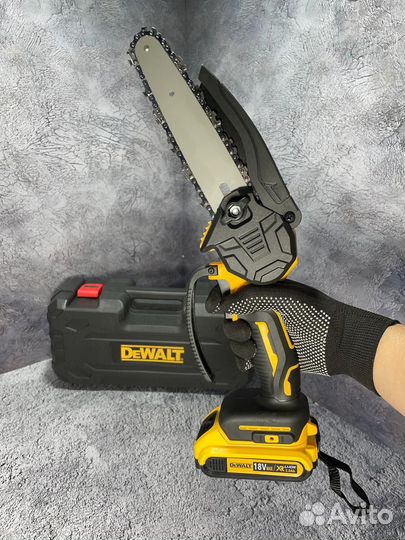 Сучкорез аккумуляторный Dewalt