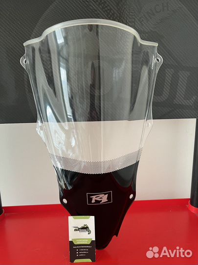 Ветровое стекло на Yamaha YZF-R1 2000-2001