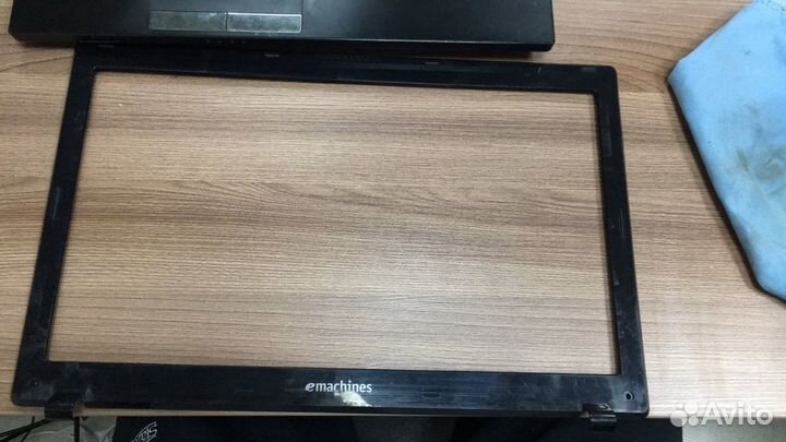 Рамка матрицы eMachines E442