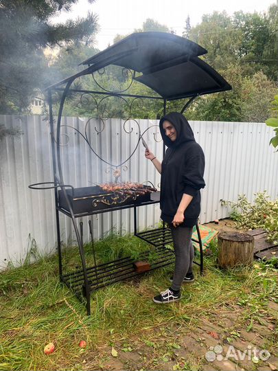Мангал со столиком