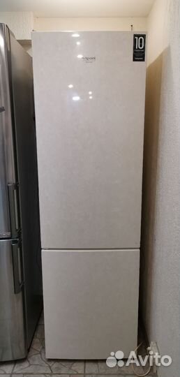 Холодильник hotpoint ariston Nofrost