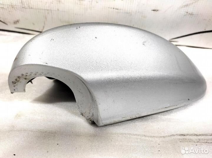 Накладка зеркала левая BMW E90