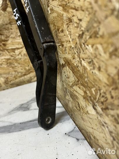 Поводок дворника правый левый мазда 3 bk