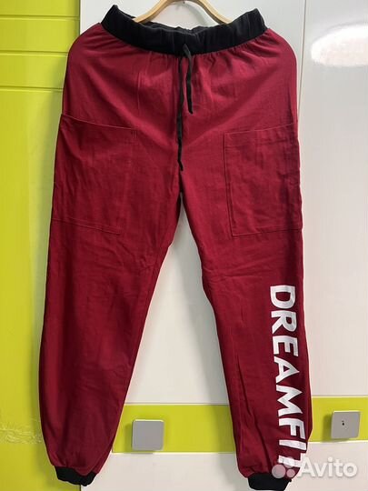 Спортивный костюм женский