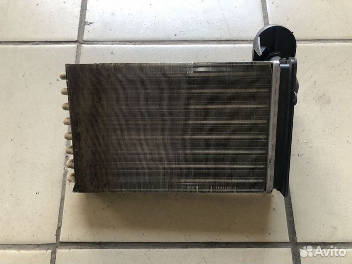 Радиатор отопителя Volkswagen Vento