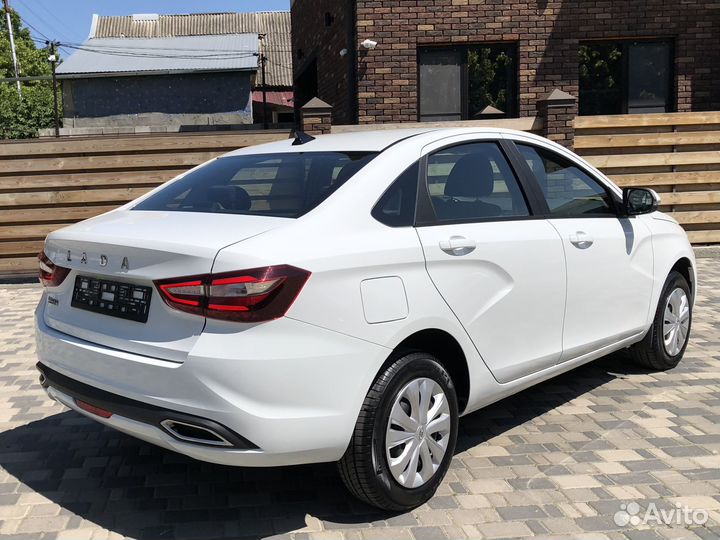 LADA Vesta 1.6 МТ, 2023, 30 км