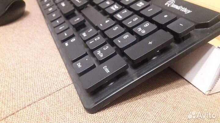 Беспроводная мышь и клавиатура