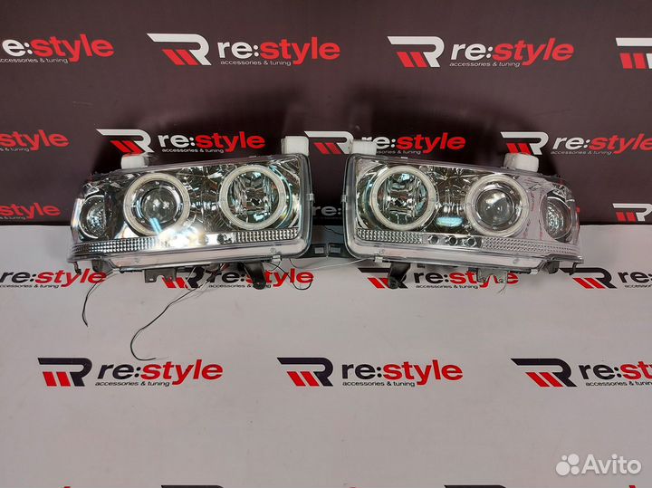 Фары Toyota Land Cruiser 80 R570