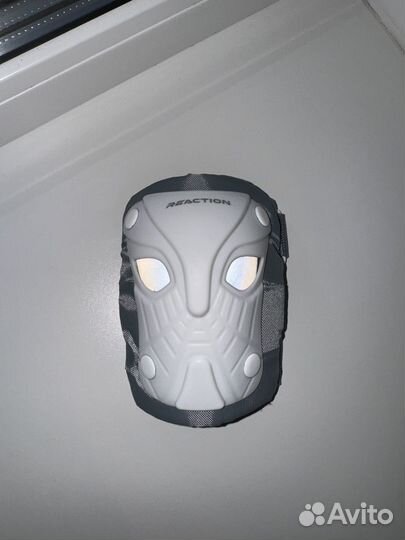 Защита (налокотники и нарукавники)